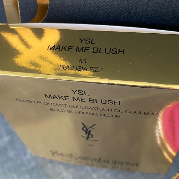 YSL Make Me Blush Bold Blurring Blush - Picture 5 of 5